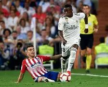 包含维尼修斯成功零封海港，门将赛后获得全场最佳的词条